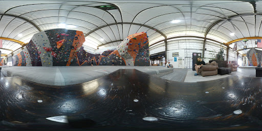 Rock Climbing Gym «Sacramento Pipeworks Climbing and Fitness», reviews and photos, 116 N 16th St, Sacramento, CA 95814, USA