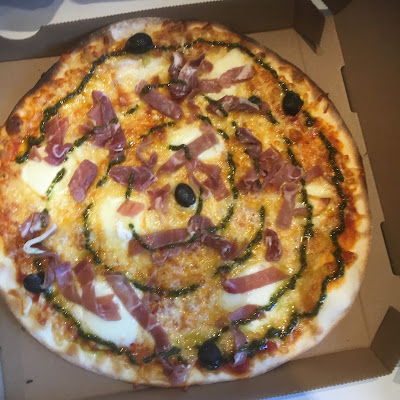 Le kiosque à Pizzas à Gençay