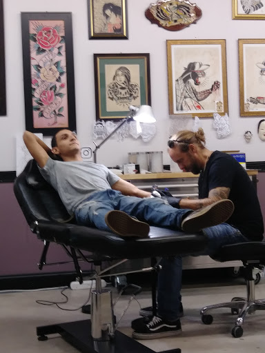 Tattoo Shop «Electric Flamingo Tattoo Co.», reviews and photos, 8668 Griffin Rd, Cooper City, FL 33328, USA