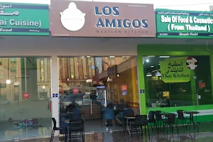 Los Amigos - Ghobra City Plaza مطعم لوس اميجوز - الغبرة بلازا image