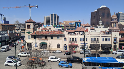 Plaza 211 Parking Garage