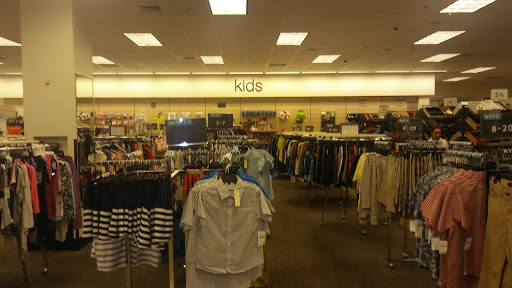 Department Store «Nordstrom Rack», reviews and photos, 3363 E Foothill Blvd, Pasadena, CA 91107, USA
