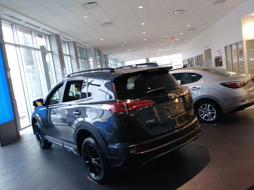 Toyota Dealer «Rockingham Toyota», reviews and photos, 412 S Broadway, Salem, NH 03079, USA