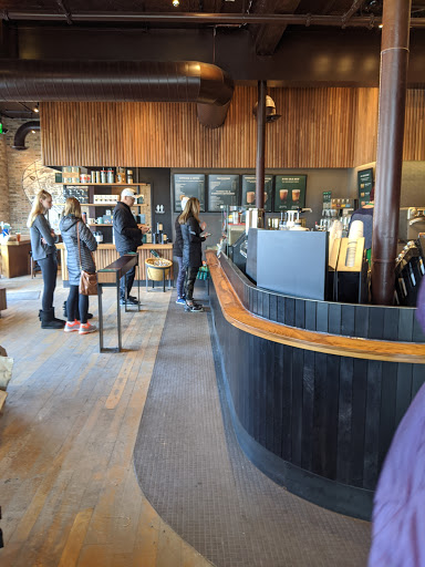 Coffee Shop «Starbucks», reviews and photos, 33 S Washington St, Hinsdale, IL 60521, USA