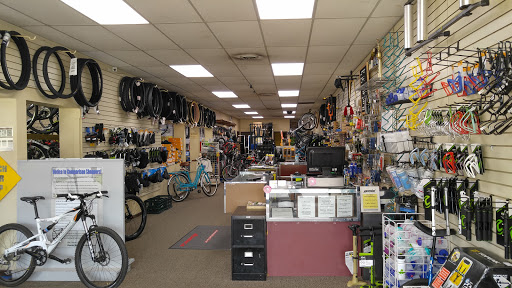 Bicycle Repair Shop «Gemini Ski & Board Center», reviews and photos, 4936 Everhard Rd NW, Canton, OH 44718, USA