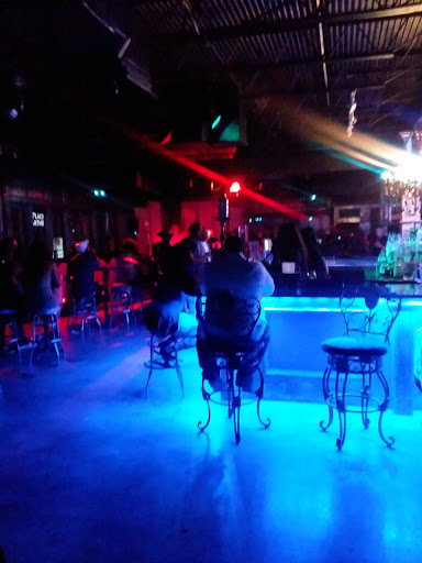 Live Music Venue «Indigo at Midtown», reviews and photos, 2117 Chenevert St, Houston, TX 77003, USA