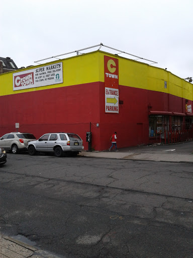 Grocery Store «C-Town Supermarkets», reviews and photos, 16-26 N Day St, City of Orange, NJ 07050, USA