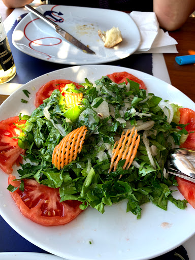 Kuzbuku Neighbours Restaurant