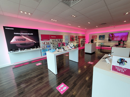 Cell Phone Store «T-Mobile», reviews and photos, 905 Mt Pleasant St, New Bedford, MA 02745, USA