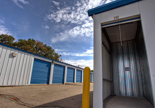 Self-Storage Facility «CubeSmart Self Storage», reviews and photos, 1007 Brown Rd, Orion Charter Township, MI 48359, USA