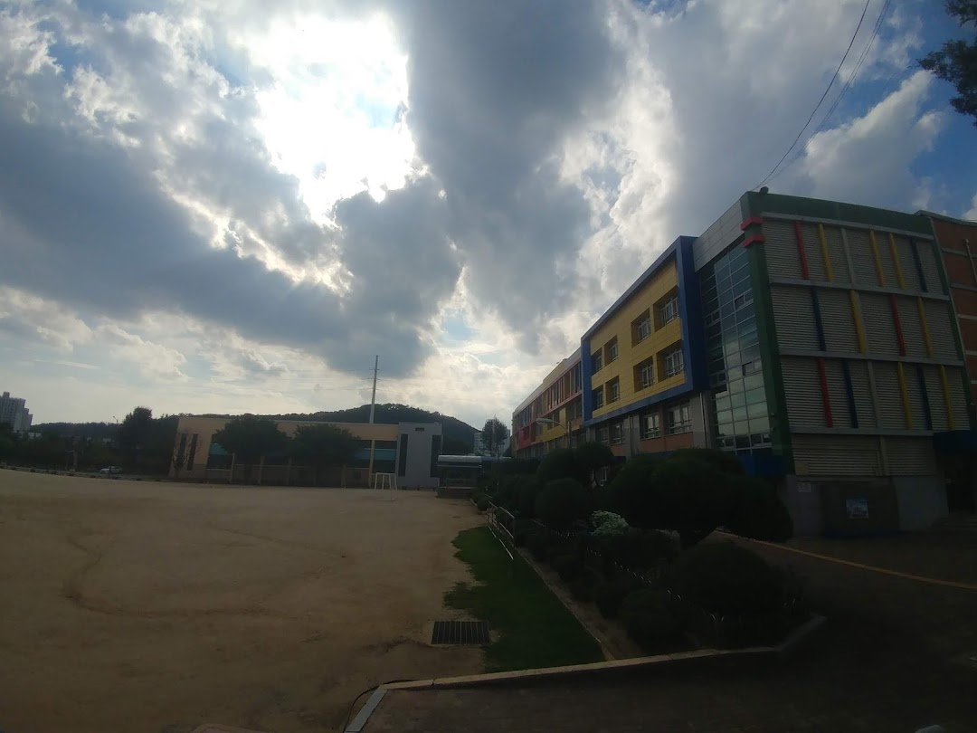 대산초등학교
