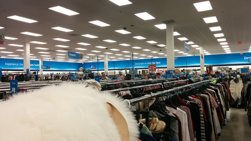 Clothing Store «Ross Dress for Less», reviews and photos, 8021 E Kellogg Dr, Wichita, KS 67207, USA