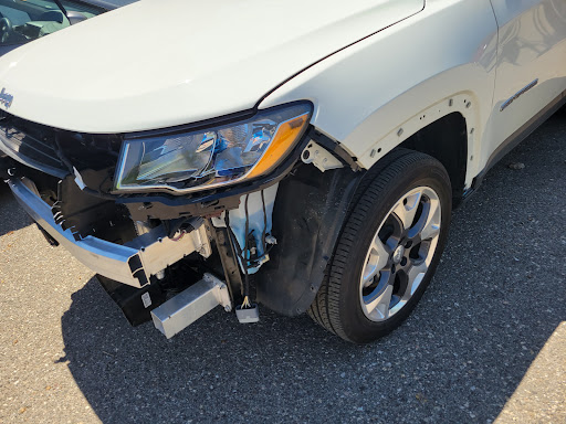 Auto Body Shop «Suburban Collision of Farmington Hills», reviews and photos, 34600 Grand River Ave, Farmington Hills, MI 48335, USA