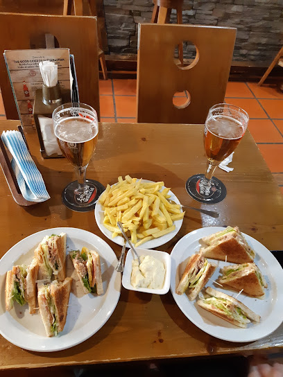 Cervecería - Pizzeria Botavara - Av. de Compostela, 6, 15930 Boiro, A Coruña, Spain