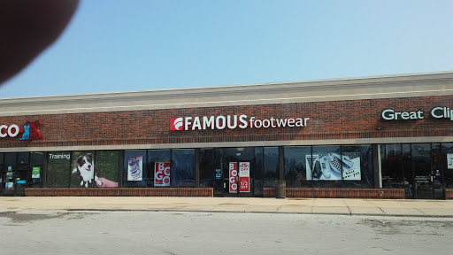 Famous Footwear, 381 E Irving Park Rd, Wood Dale, IL 60191, USA, 