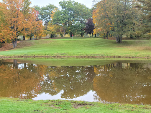 Golf Course «The Barracks Golf Course», reviews and photos, 24 Golf Course Rd, Plattsburgh, NY 12903, USA