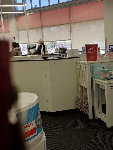 Book Store «Barnes & Noble», reviews and photos, 125 S Broadway Route 28, Salem, NH 03079, USA