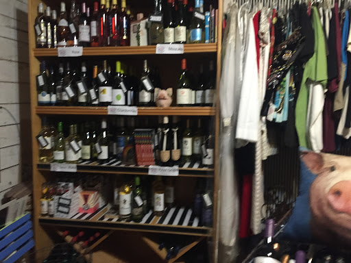 Liquor Store «Pig Liquors», reviews and photos, 519 S Presa St, San Antonio, TX 78205, USA