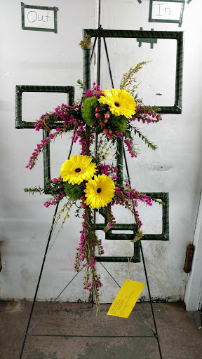 Florist «Garden of Eden Flower Shop, Pennsville», reviews and photos, 199 N Broadway, Pennsville, NJ 08070, USA