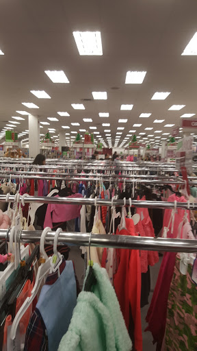 Clothing Store «Burlington Coat Factory», reviews and photos, 1402 SE Everett Mall Way, Everett, WA 98208, USA