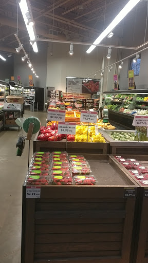 Grocery Store «Lakewinds Food Co-op», reviews and photos, 435 Pond Promenade, Chanhassen, MN 55317, USA