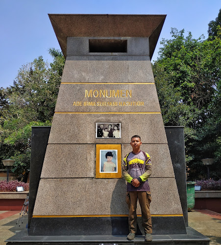 Monumen Ade Irma Suryani Nasution