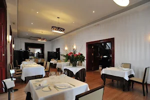 Restaurante Churchill Palacete image