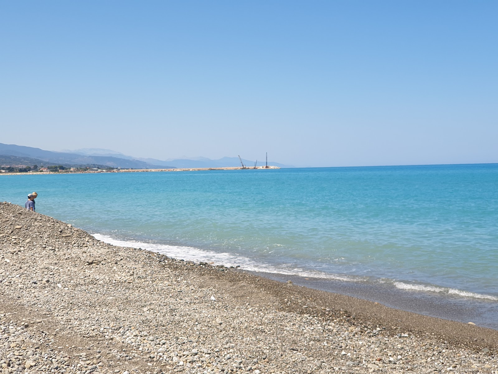 Foto von Sant'Agata di Militello mit türkisfarbenes wasser Oberfläche