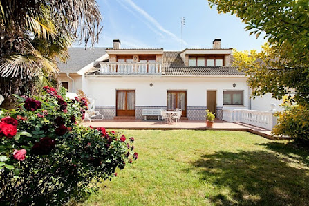 Las Casas de Sofía C. San Isidro, 39, 31511 Cabanillas, Navarra, España