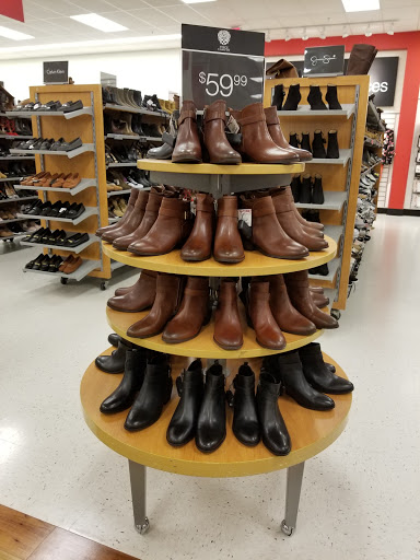 Department Store «T.J. Maxx & HomeGoods», reviews and photos, 715 E Dundee Rd, Palatine, IL 60074, USA