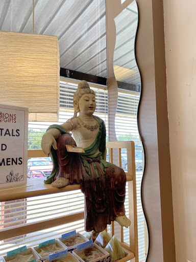 Book Store «New Visions Books & Gifts», reviews and photos, 2594 Eastern Blvd, York, PA 17402, USA