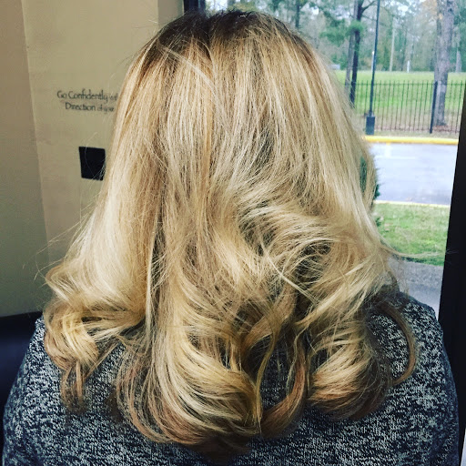 Beauty Salon «Bella Madame Salon», reviews and photos, 3047 Woodland Hills Dr, Kingwood, TX 77339, USA