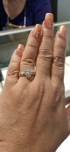 Jewelry Store «Zales - The Diamond Store», reviews and photos, 8200 Vineland Ave #1141, Orlando, FL 32821, USA