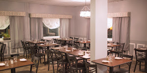 Hilltop Restaurant & Bar