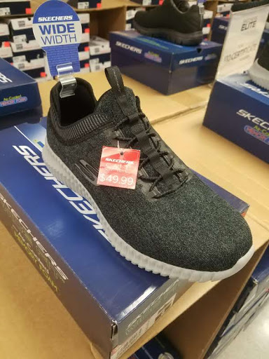 Shoe Store «SKECHERS Factory Outlet», reviews and photos, 250 E Palm Dr #160, Florida City, FL 33034, USA