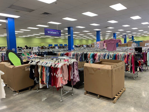 Thrift Store «Goodwill Store and Donation Center», reviews and photos, 805 Stillwater Ave, Bangor, ME 04401, USA