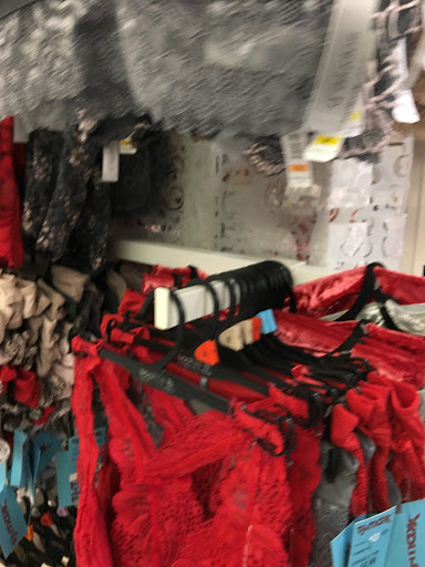 Department Store «T.J. Maxx», reviews and photos, 3445 Princeton Rd, Hamilton, OH 45011, USA