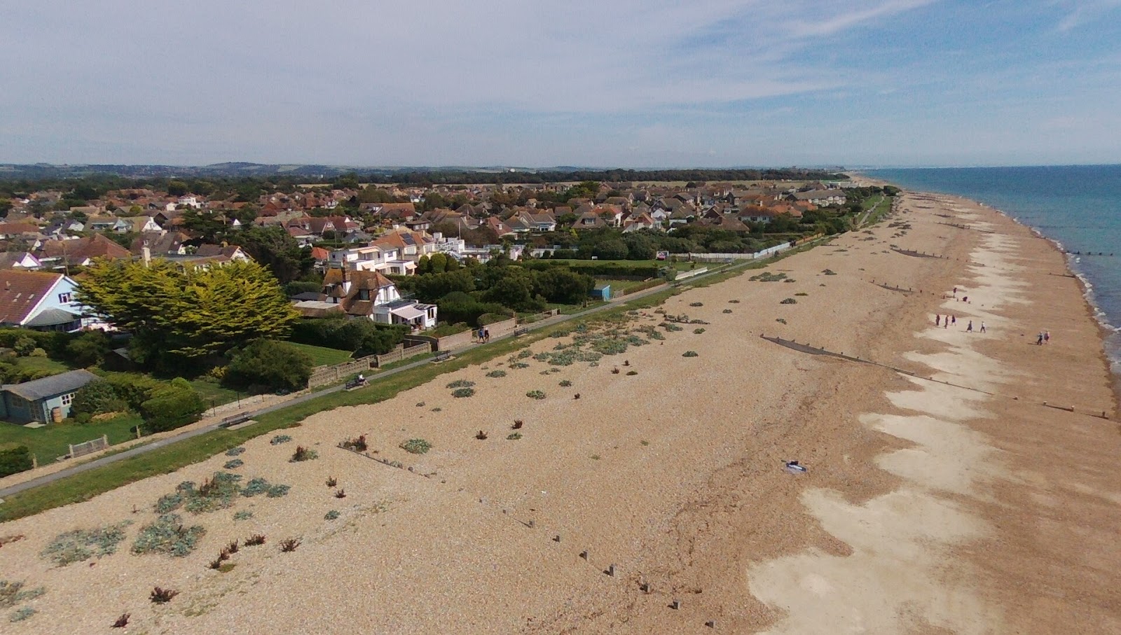 Foto von Ferring Strand mit lange, gerade küste