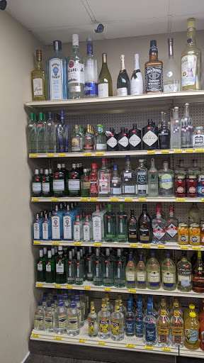 Liquor Store «Sunset Point Liquors», reviews and photos, 2516 Sunset Point Rd, Clearwater, FL 33765, USA