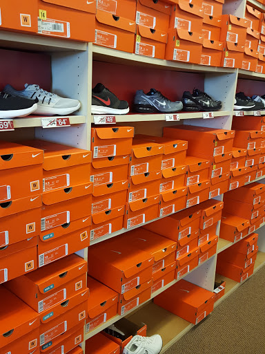 Shoe Store «Famous Footwear», reviews and photos, 47210 Michigan Ave, Canton, MI 48188, USA