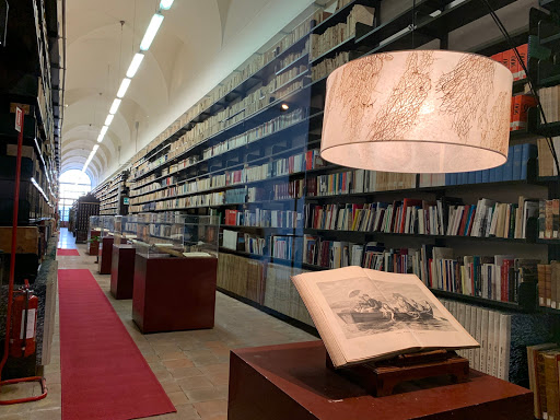 Biblioteche Riunite Civica e A. Ursino Recupero