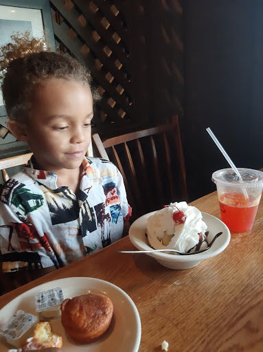 American Restaurant «Cracker Barrel Old Country Store», reviews and photos, 941 GA-140, Adairsville, GA 30103, USA