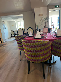 Atmosphère du Restaurant français Restaurant La Petite Auberge SARL à Lons-le-Saunier - n°4