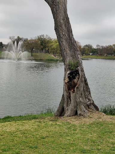 Park «Lake Cliff Park», reviews and photos, 300 E Colorado Blvd, Dallas, TX 75201, USA