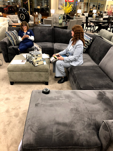 Furniture Store «Raymour & Flanigan Furniture and Mattress Store», reviews and photos, 85 Viewmont Mall, Scranton, PA 18508, USA