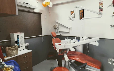 Peshant dental clinic Dr Palak Batavia Shah image