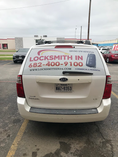 Sign Shop «A1 Sign & Graphics», reviews and photos, 11181 Harry Hines Blvd #127, Dallas, TX 75229, USA