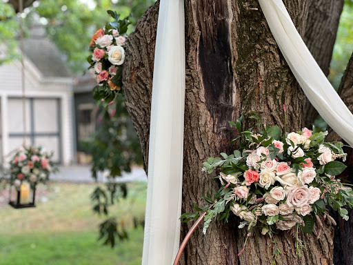 Florist «Halls of Tara Florist», reviews and photos, 2051 Centre St, West Roxbury, MA 02132, USA