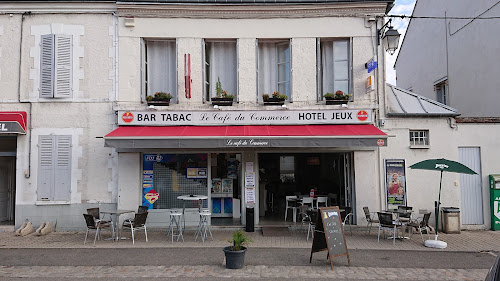 Le Café du Commerce à Beaune-la-Rolande HALAL