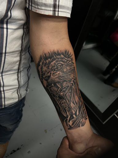 Explore good half sleeve tattoo ideas, creative tattoo ideas in Mcallen, available at House of Tattoos